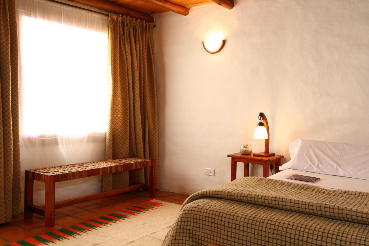 Casa De Piedra Hotell Purmamarca Exteriör bild
